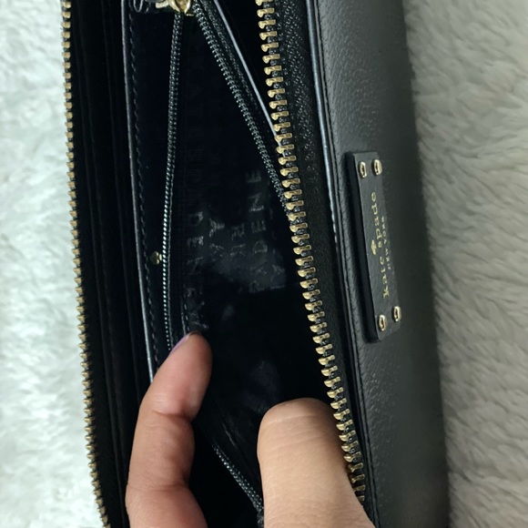 Kate Spade Grove Street Neda Black Zip Around Wallet - Picture 4 of 6